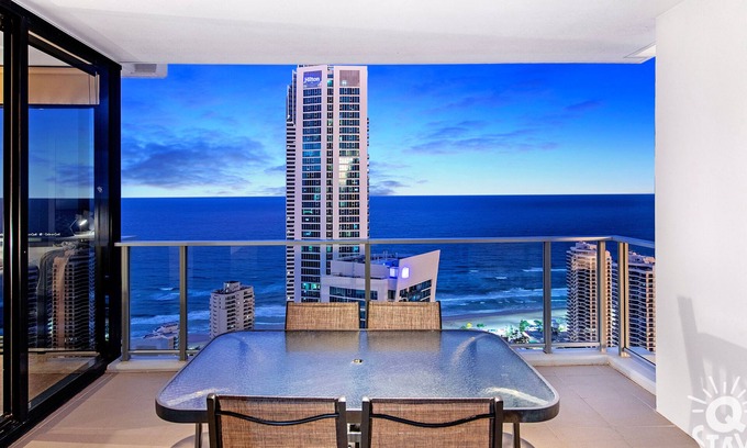 Surfers Paradise Apartment | Circle on Cavill - 2 Bedroom Sea View, High Floor