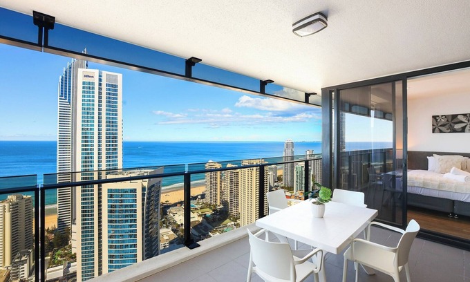 Surfers Paradise Apartment | Circle on Cavill SkyHome 2443 - Level 44 3 bedrooms