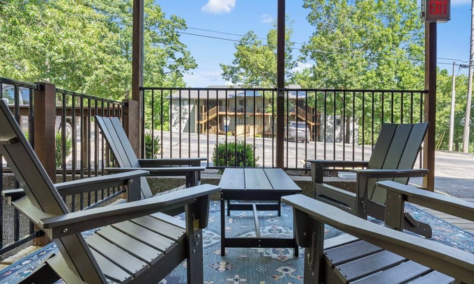 Notch Estates Condo | Circle Retreat Duo | 2 Units w/Shared Amenities
