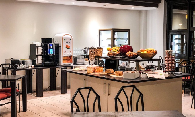 Romorantin-Lanthenay Hotel | Cit' Hôtel la Pyramide