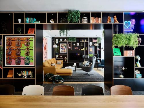Pimlico Hotel | citizenM London Victoria Station