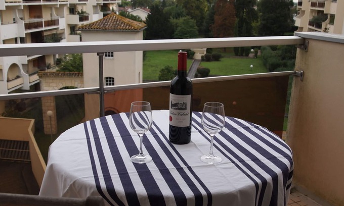 Cauderan Apartment | City Break Piquecailloux
