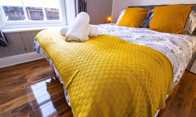Truro Apartment | City Centre Apartment With Ensuite