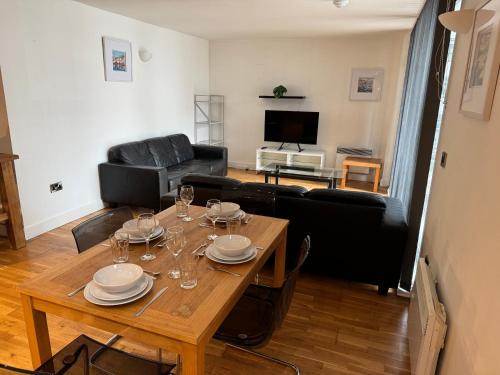 Manchester Apartment | City centre flat available for bookings of exactly 1 month
