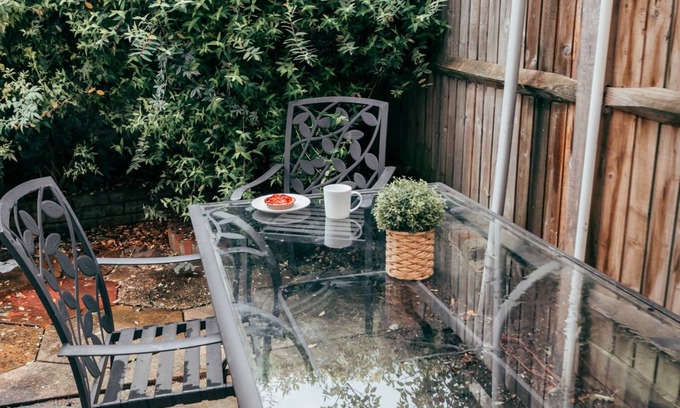 Canterbury House | City Centre Secret - 3 mins walk from high street