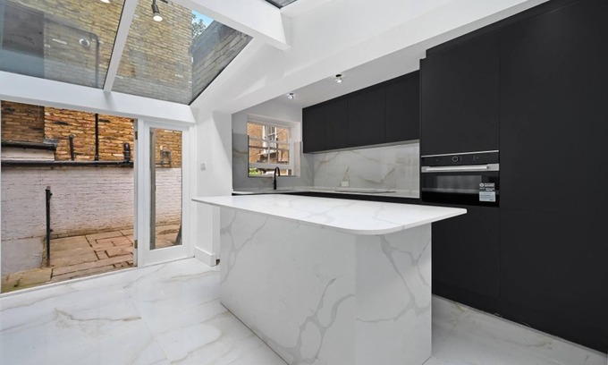 Redcliffe Apartment | City Chic London Apartment With 2 Bedrooms