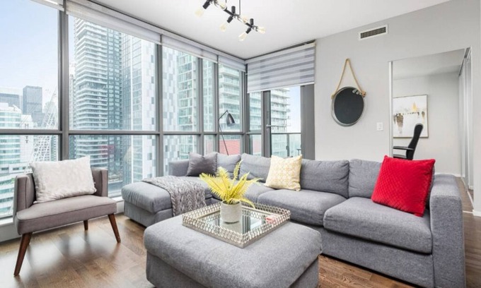 Toronto Entertainment District Condo | City life-Style luxurious Executive Condos Short Stays. G.T.A.nPlease Contact