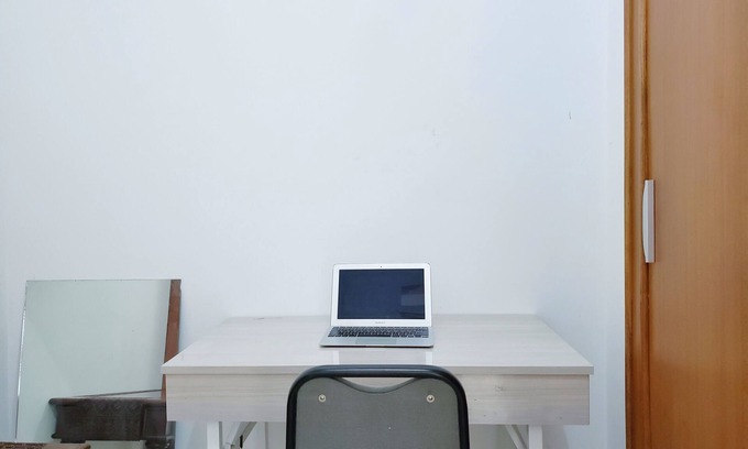 Jakarta Apartment | City View Apartment with Reading Room and Pool
