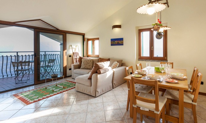 Civenna Apartment | Civenna Lake View by Wonderful Italy