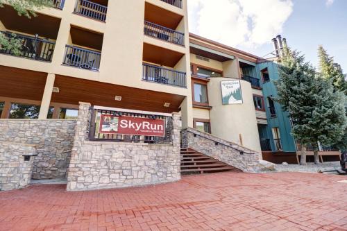 Copper Mountain Village Apartment | CJ303 Copper Junction Studio w LOFT condo
