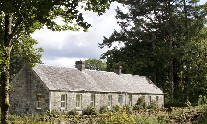 Lochgilphead House | CLACHANDUBH COTTAGE, pet friendly, with open fire in Kilmartin