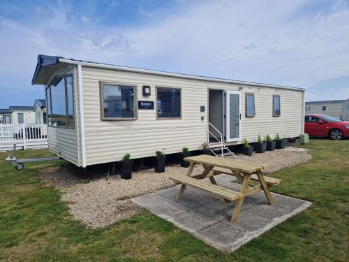 Lossiemouth Ski Chalet | Cladach