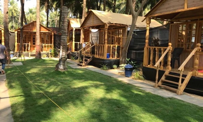 Palolem Hotel | Clara's Huts