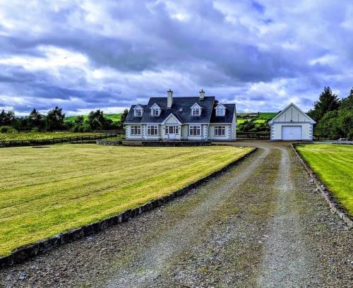 Scarriff House | Clare Homestay