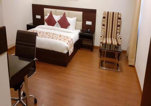Katra Hotel | Clarks Inn Suites Katra