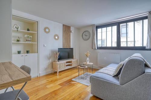 Maisons-Alfort Apartment | Clarté Bohème - 10 min Cœur Paris - Netflix