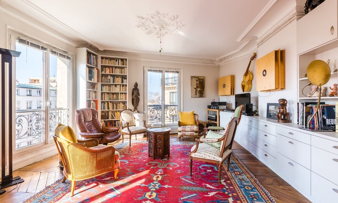 Necker Apartment | Classic Montparnasse, by Veeve