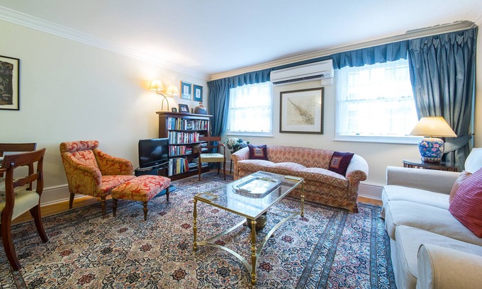 Mayfair Apartment | Classic 2 bed apartment in magnificent Mayfair