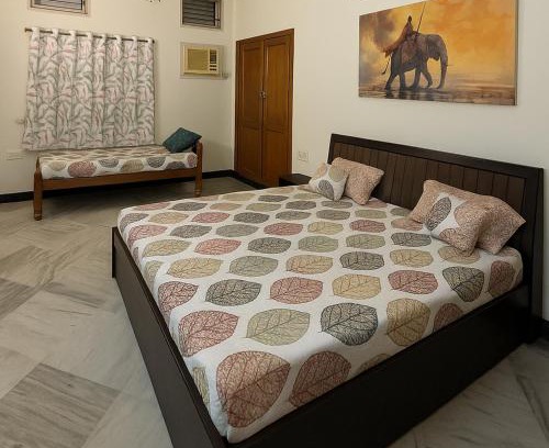 Himayatnagar Apartment | Classic 4 BHK