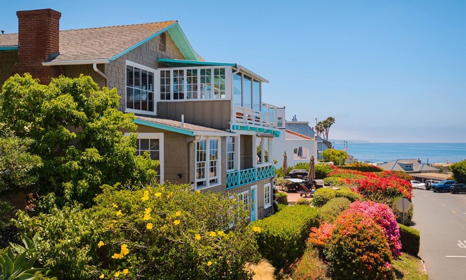 Laguna Beach Cottage | Classic beach town vibe on iconic Cliff Dr, steps to stunning Heisler Pk.