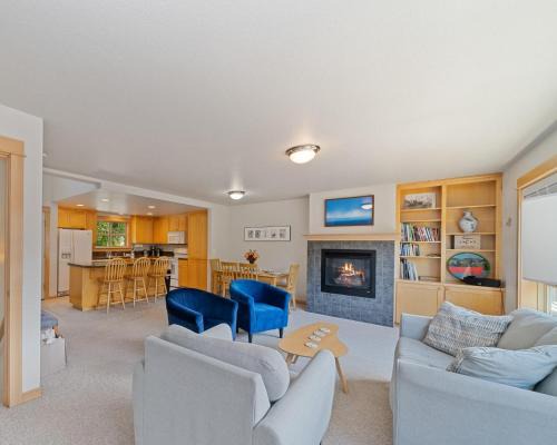 Manzanita House | Classic Cottage-MCA #1548