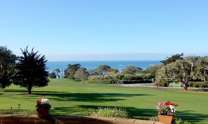 Pebble Beach House | Classic Golf Retreat on the 14th Green at Pebble Beach