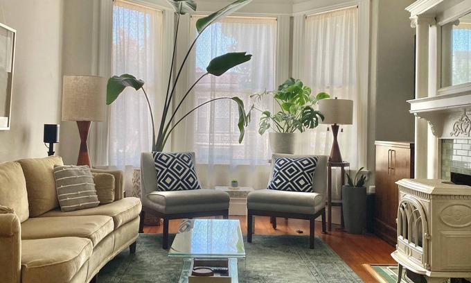 Mission District Condo | Classic Inner Mission Living in an Historic First-Floor Home