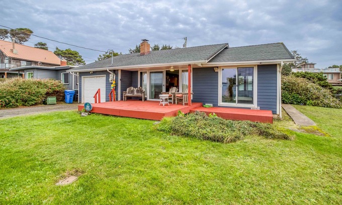 Waldport House | Classic Oregon Beach Home has Oceanview Deck, Fenced Yard, Fire Pit, and Hot Tub