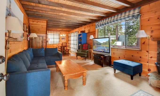 Carnelian Bay Cottage | Classic Tahoe Cottage - 1/2 Mile to Beach, Dogs Ok
