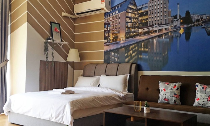Johor Bahru Apartment | Classic Theme Studio l Country Garden Danga Bay