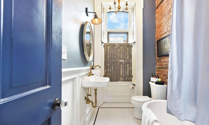 East Allegheny Apartment | Classy Vintage Stay Minutes to Downtown & Stadiums