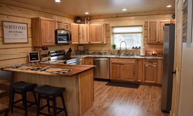 Salcha House | Clayhill Cabin - Fairbanks North Star Borough