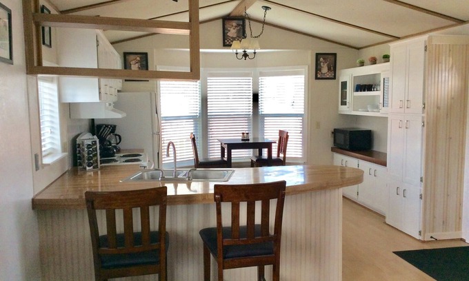 Stanley House | Clean and Cozy Home Away from Home!
