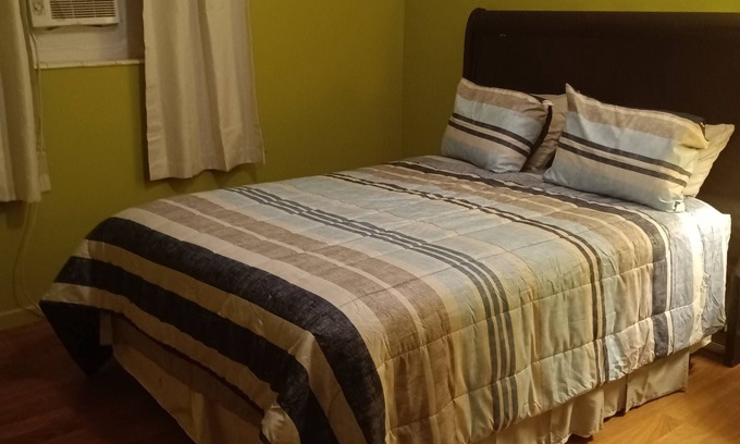 Lauderdale Lakes House | CLEAN AND TIDY
