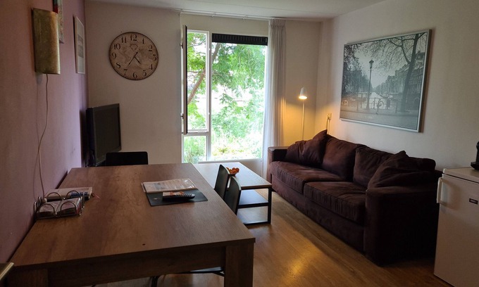 Slotervaart Bed & Breakfast | Clean bed & breakfast with roofterrace in Amsterdam!