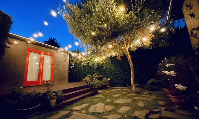 Lucerne - Higuera House | Clean energy wi-fi whole home + garden retreat in coveted Culver City