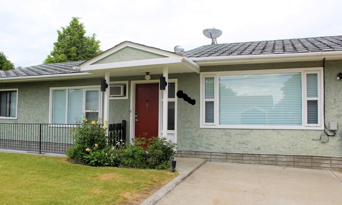 Okanagan-Similkameen House | Clean Family Friendly Osoyoos Home!