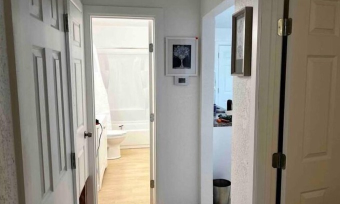 Lubbock House | Clean & Fresh-1 BR + sofa bed/1BA - 100% Remodeled