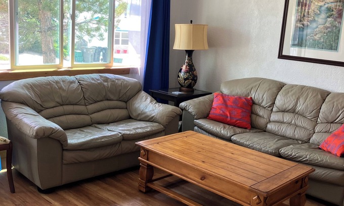 Cortez House | Clean Quiet and Comfortable. Family friendly. Close to Mesa Verde National Park.