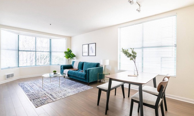 South Beach Apartment | Clean South Beach 1BR w/Sauna & Pool, near Oracle Park, by Blueground