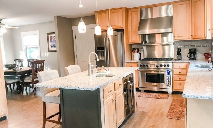 Ellsworth House | CLEAN, spacious, close to Acadia National Park