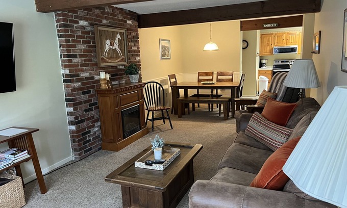 Bartlett Condo | Clean, well equipped condo, great location! Cleaning included in rental rate.