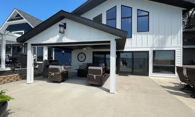 Clear Lake House | Clear Lake Waterfront Home! Dream Home, enjoy the good life!