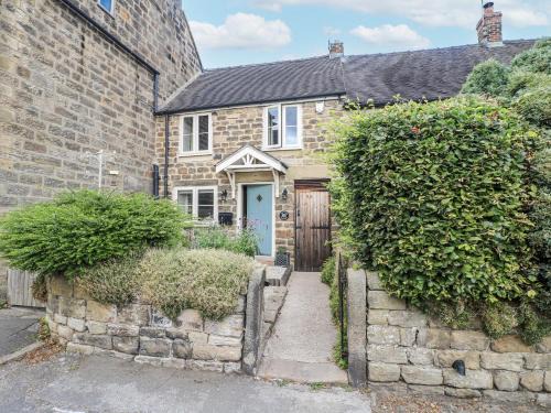 Crich House | Clematis Cottage