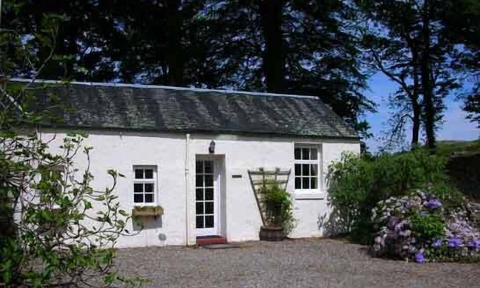 Taynuilt Cottage | Clematis Cottage, With Views Down Loch Etive