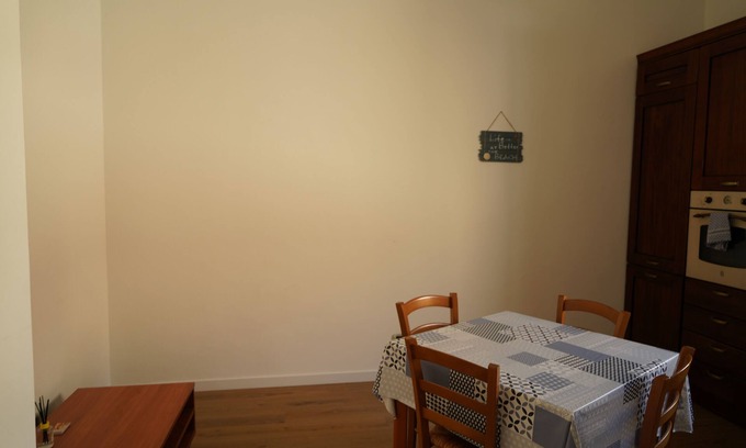 Ancona Apartment | Cleo Viola