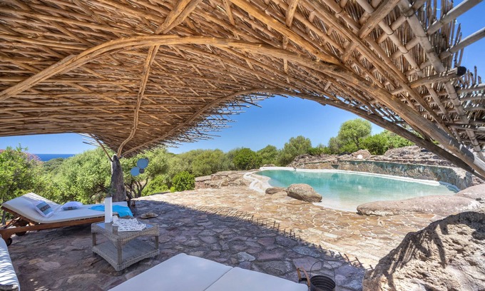 Alghero Villa | ClickSardinia Villa Tempra. Luxury retreat for peace of mind. Min. stay 28 night