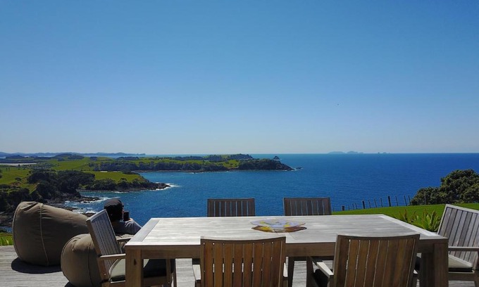 Taiharuru Villa | Cliff House