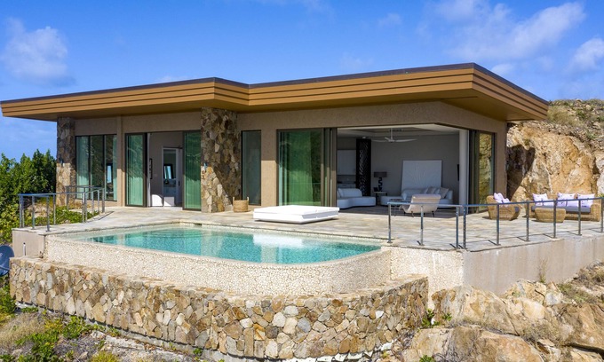 Virgin Gorda Villa | Cliff Penthouse Suite by Fantasia Villas