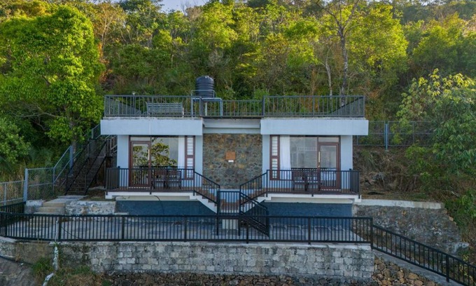 Elappara Villa | Cliffpods